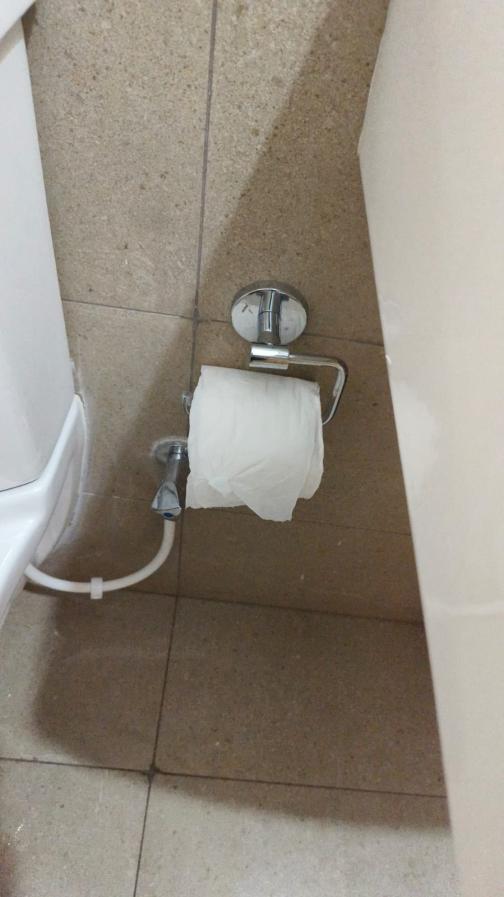 Attached Bath & Toiletries